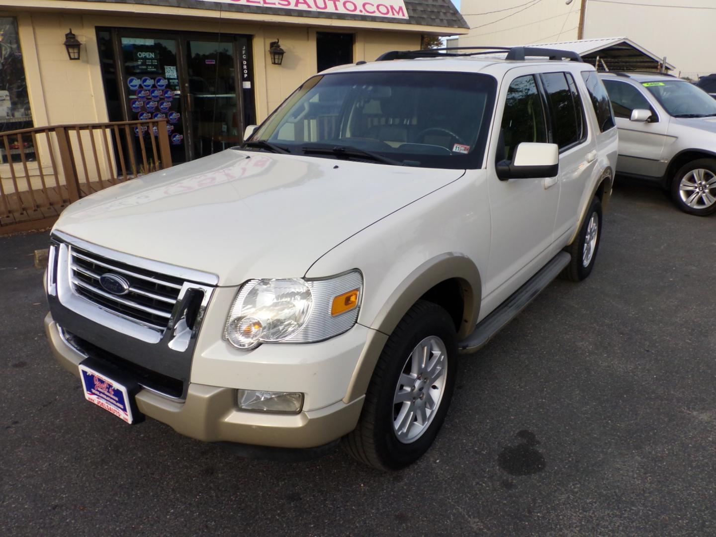 2010 white Ford Explorer Eddie Bauer 4.0L 4WD (1FMEU7EE6AU) with an 4.0L V6 SOHC 16V engine, 5-Speed Automatic transmission, located at 5700 Curlew Drive, Norfolk, VA, 23502, (757) 455-6330, 36.841885, -76.209412 - Photo#6